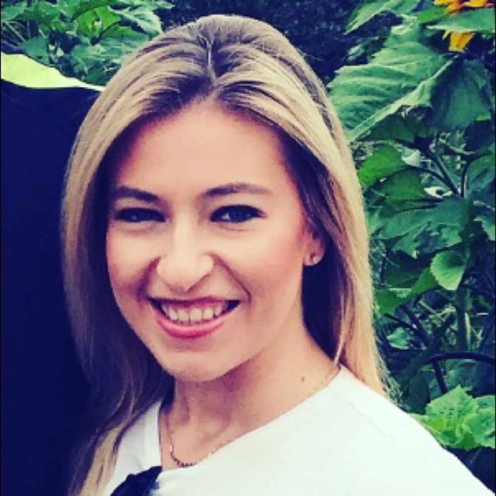 Meet your Posher, Laura